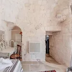 Villa White Conus By Rentbeat