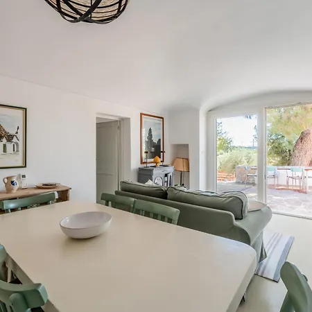 White Conus By Rentbeat Ostuni