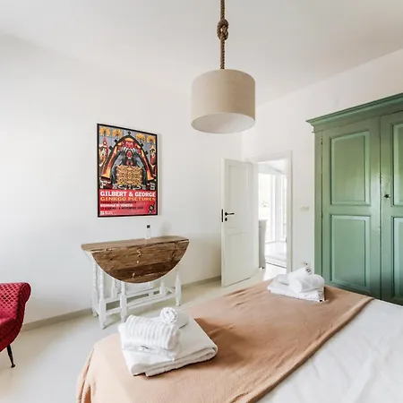 Villa White Conus By Rentbeat