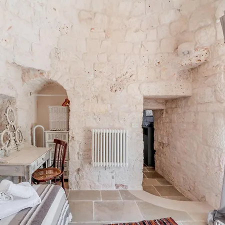 Villa White Conus By Rentbeat