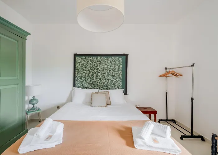 Villa White Conus By Rentbeat *