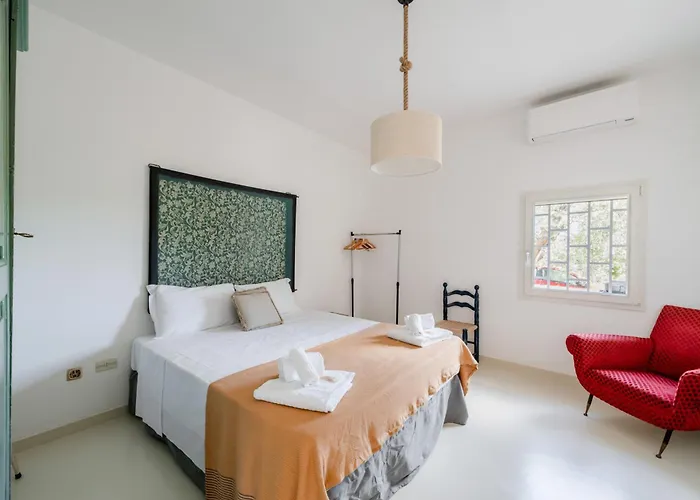 White Conus By Rentbeat